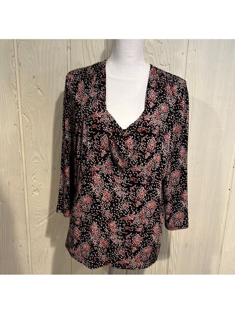 East 5th Three Quarter Sleeve Stretchy Top Large